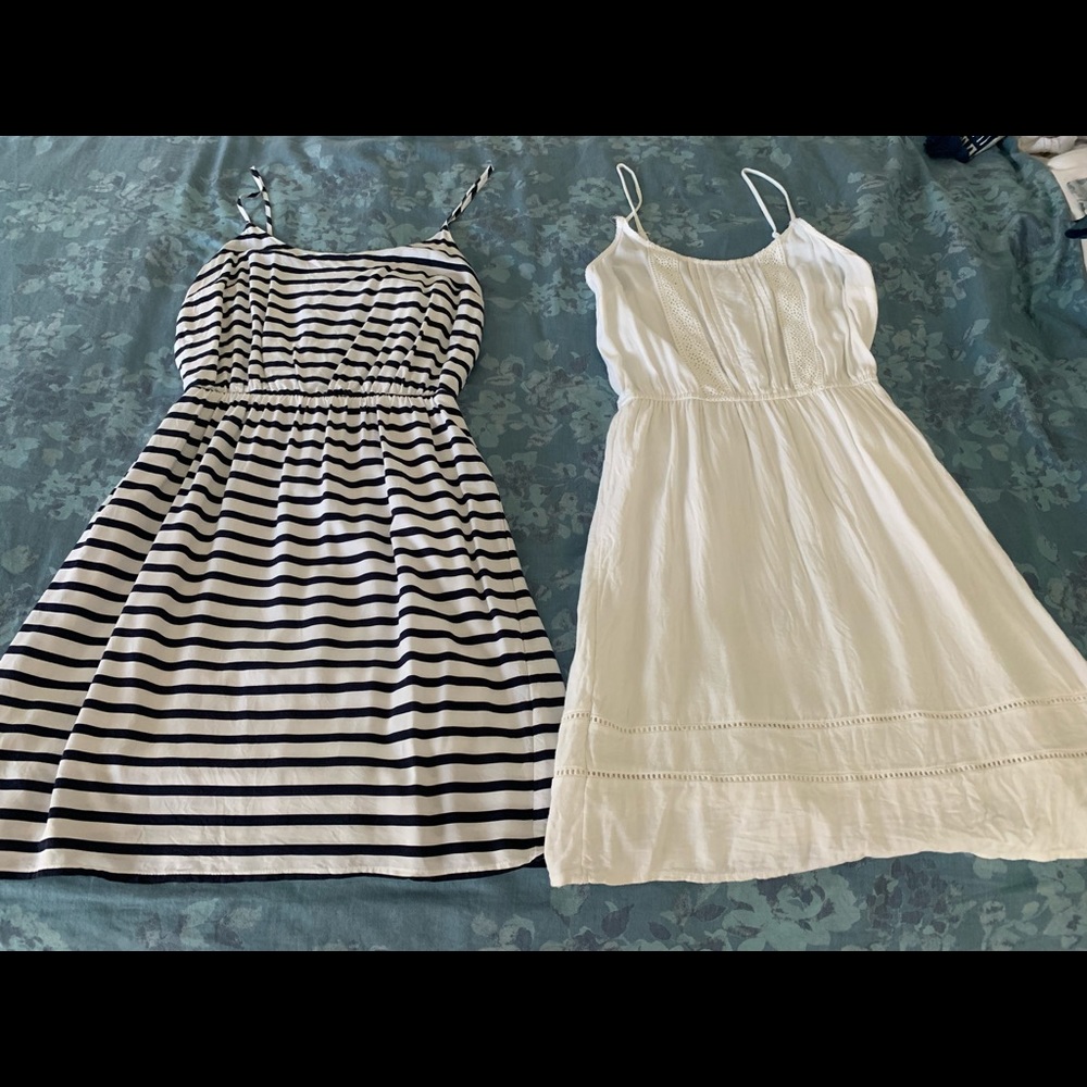 Bundle of 2 Old Navy summer dresses size small